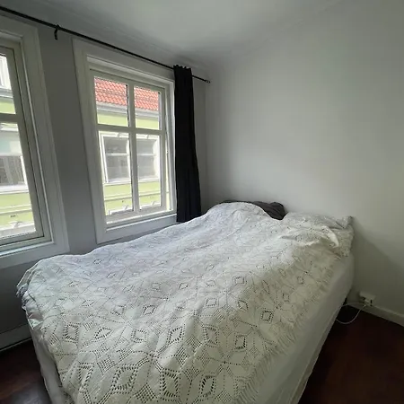 شقة Sentrumsnaert I Bergenhus *